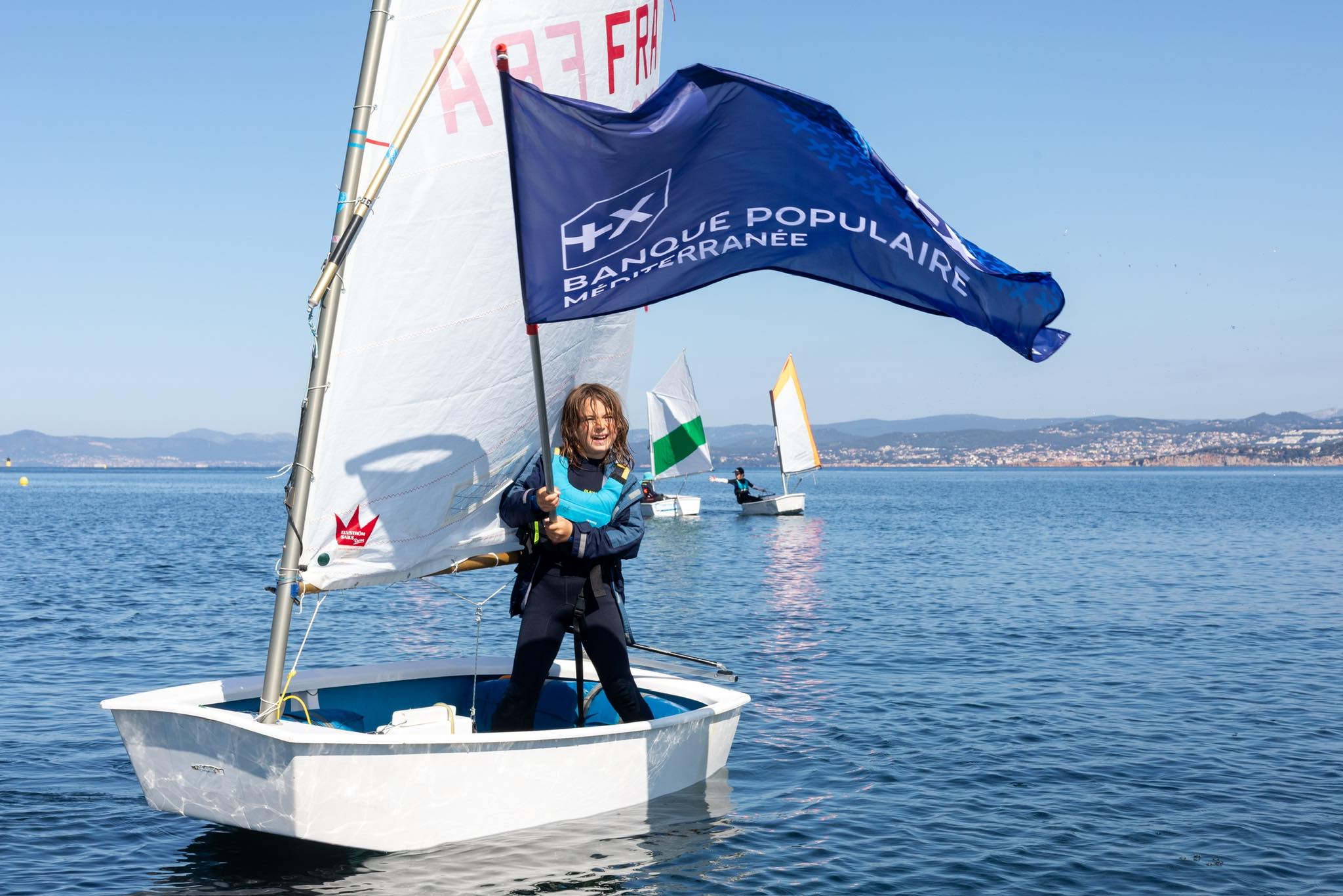 Yacht Club Six Fours BPMED